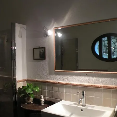 Bed and breakfast Borgo Delle Xiii Fontane Tissi