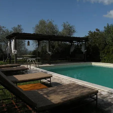 Borgo Delle Xiii Fontane